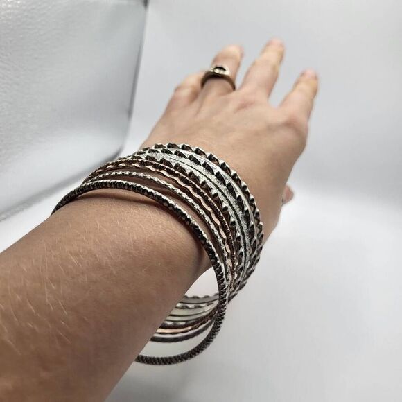 Lot of 10 Silver Belly Dance Bangle Bracelets - Picture 4 of 5